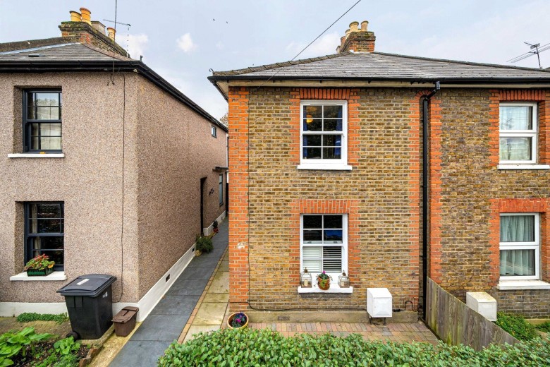 Click the photo for more details of Vincent Road, Kingston Upon Thames, KT1