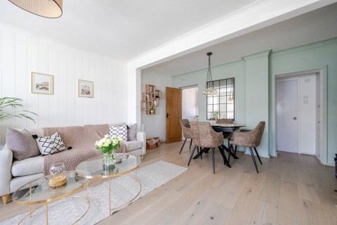 Click the photo for more details of Conrad Drive, Worcester Park, KT4