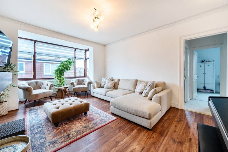 Click the photo for more details of Montem Road, New Malden, KT3
