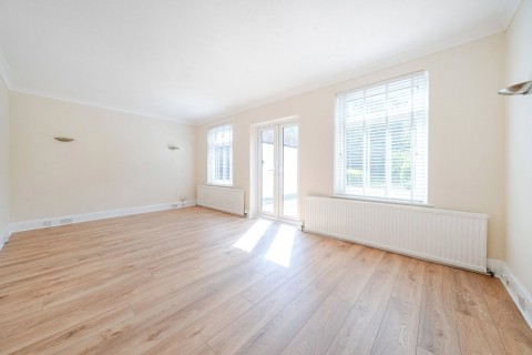 Click the photo for more details of New Malden