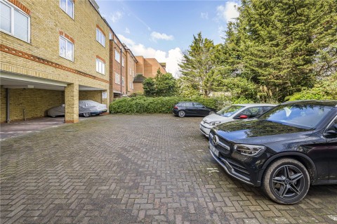 Click the photo for more details of Kingston Road, 39 Kingston Road, New Malden, Surrey