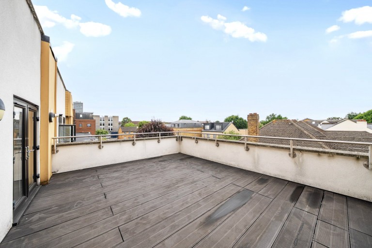 Images for Coombe Road, New Malden