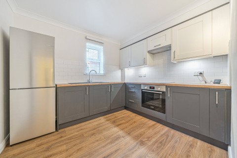 Click the photo for more details of Dukes Avenue, 49 Dukes Avenue, New Malden