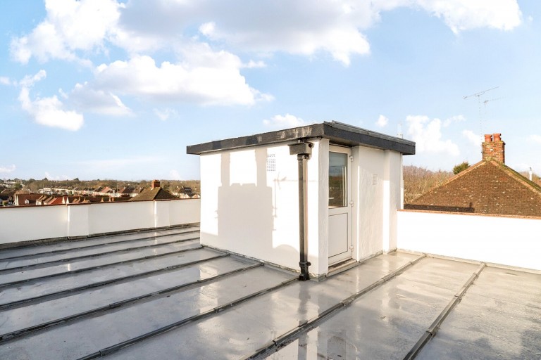 Images for Barnfield, New Malden