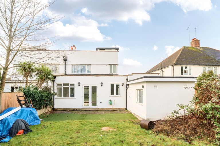 Images for Barnfield, New Malden