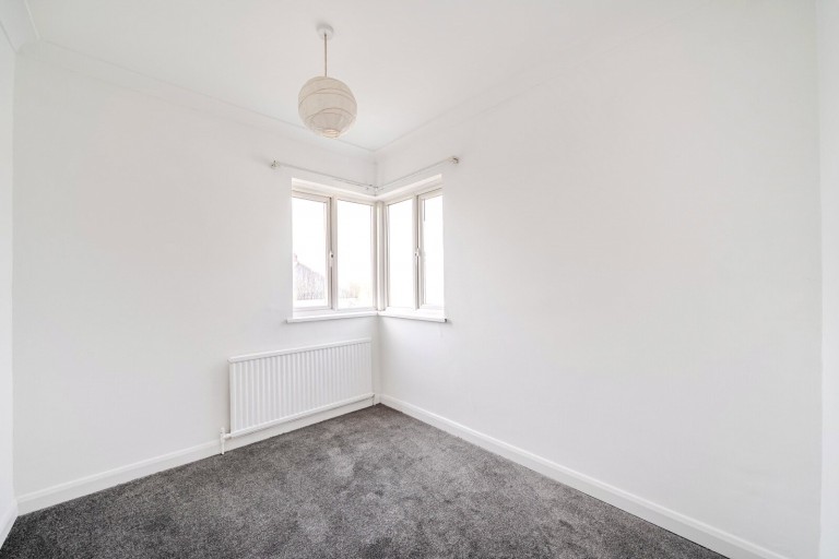 Images for Barnfield, New Malden