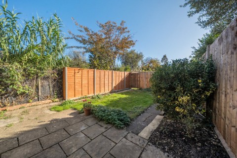 Click the photo for more details of Ground Floor Flat, New Malden