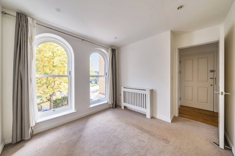 Click the photo for more details of The Avenue, Worcester Park