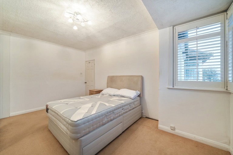 Images for Woodfield Gardens, New Malden