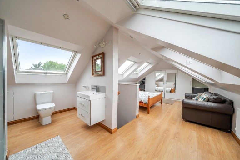 Images for Biggin Hill Close, Kingston Upon Thames