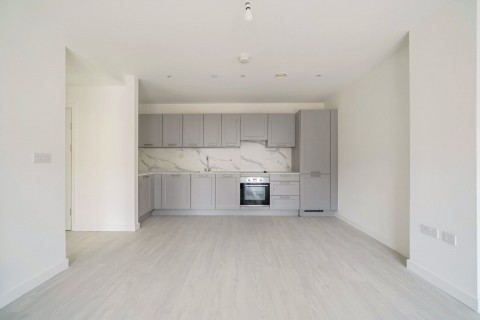 Click the photo for more details of Burlington Road, 271 Burlington Road, New Malden