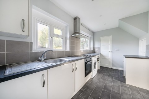 Click the photo for more details of Old Common Road, Cobham, Surrey