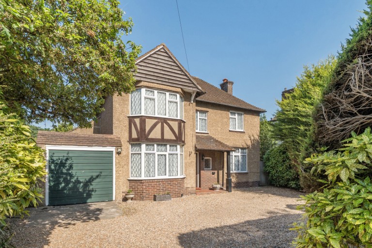 Images for Byfleet Road, New Haw, Surrey