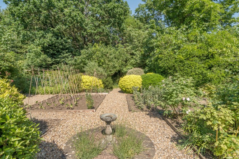 Images for Byfleet Road, New Haw, Surrey