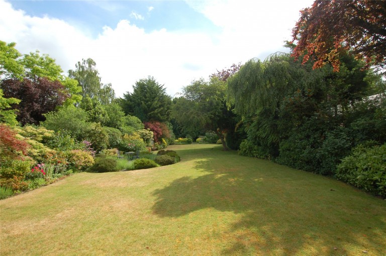 Images for Byfleet Road, New Haw, Surrey