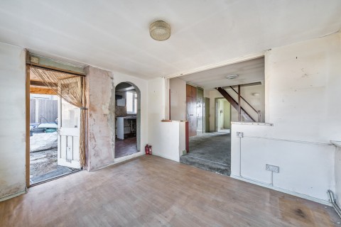 Click the photo for more details of Common Lane, New Haw, Surrey