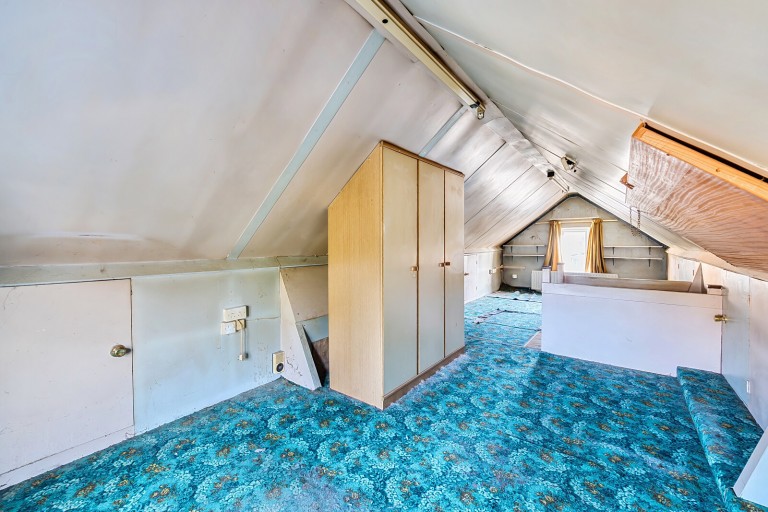 Images for Common Lane, New Haw, Surrey