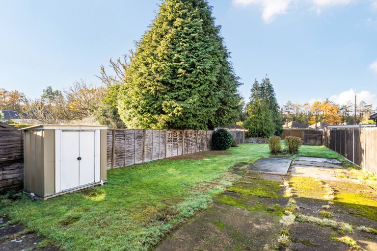 Images for Common Lane, New Haw, Surrey