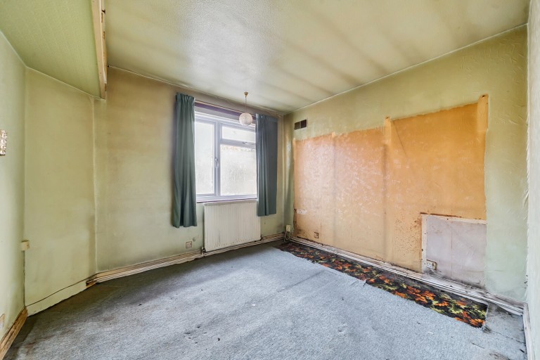 Images for Common Lane, New Haw, Surrey