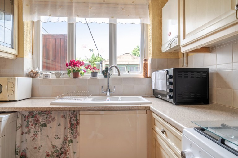 Images for Lindsay Road, New Haw, Surrey