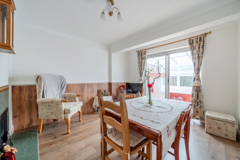 Images for Lindsay Road, New Haw, Surrey