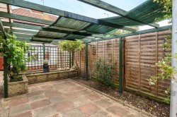 Images for Lindsay Road, New Haw, Surrey