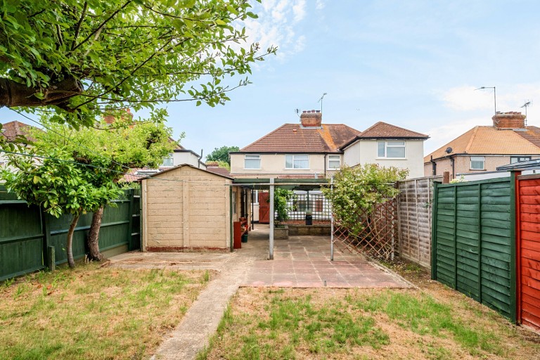 Images for Lindsay Road, New Haw, Surrey