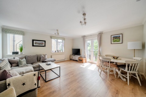 Click the photo for more details of High Road, Byfleet, Surrey