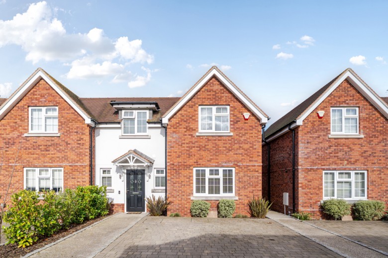 Click the photo for more details of Ashview Gardens, New Haw, Surrey