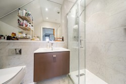 Images for Ashview Gardens, New Haw, Surrey