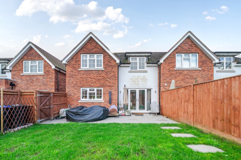 Images for Ashview Gardens, New Haw, Surrey