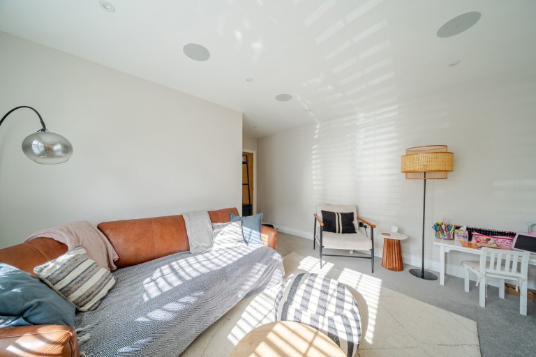 Images for Ashview Gardens, New Haw, Surrey