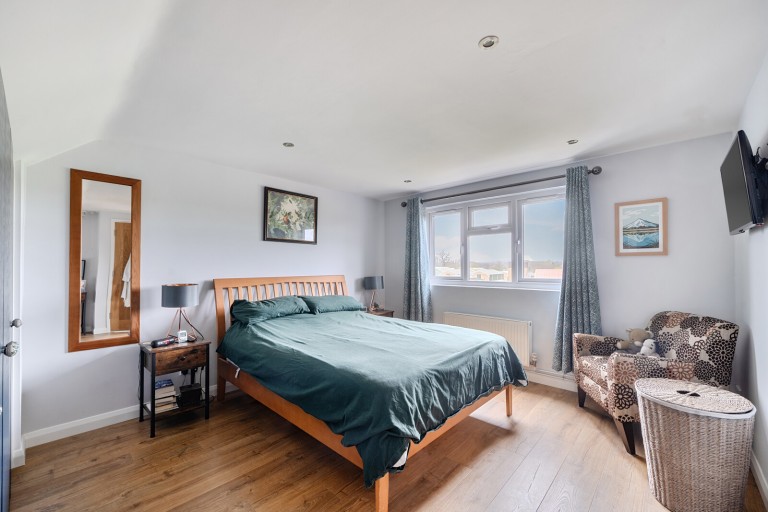 Images for New Haw, Surrey