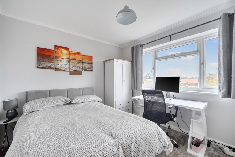 Images for New Haw, Surrey