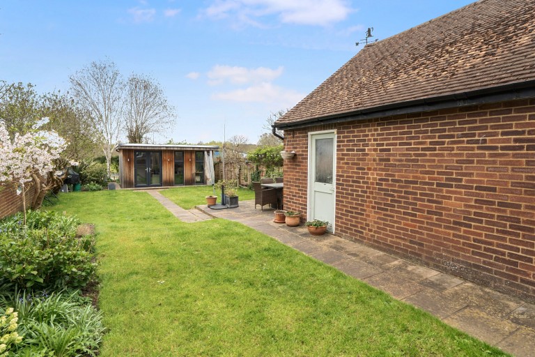 Images for New Haw, Surrey