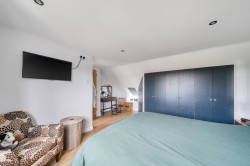 Images for New Haw, Surrey