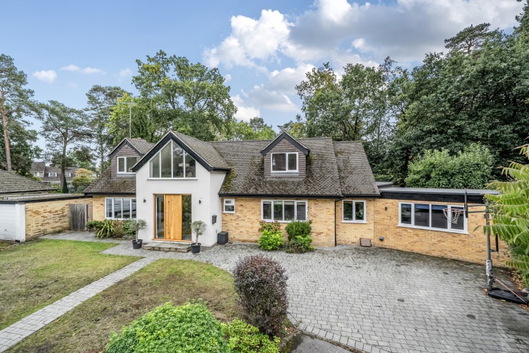 Images for Orchard Lea Close, Pyrford, Surrey