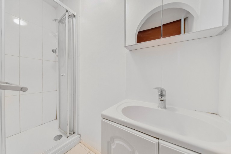 Images for Burleigh Close, Addlestone, Surrey