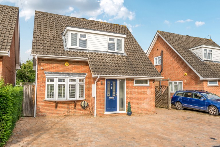 Images for Burleigh Close, Addlestone, Surrey