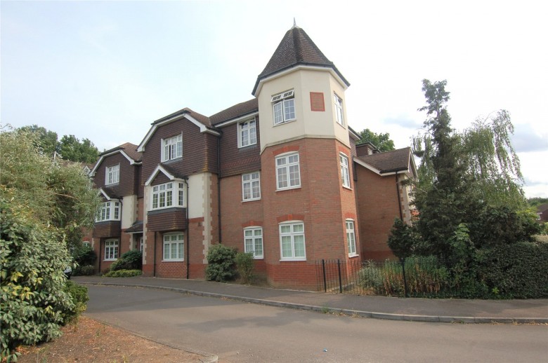 Click the photo for more details of Brighton Road, Addlestone, Surrey
