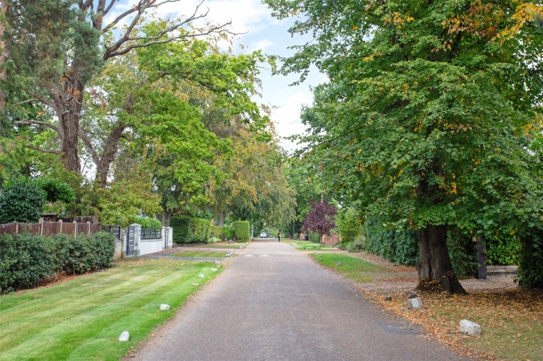 Images for Oak End Way, Woodham, Surrey