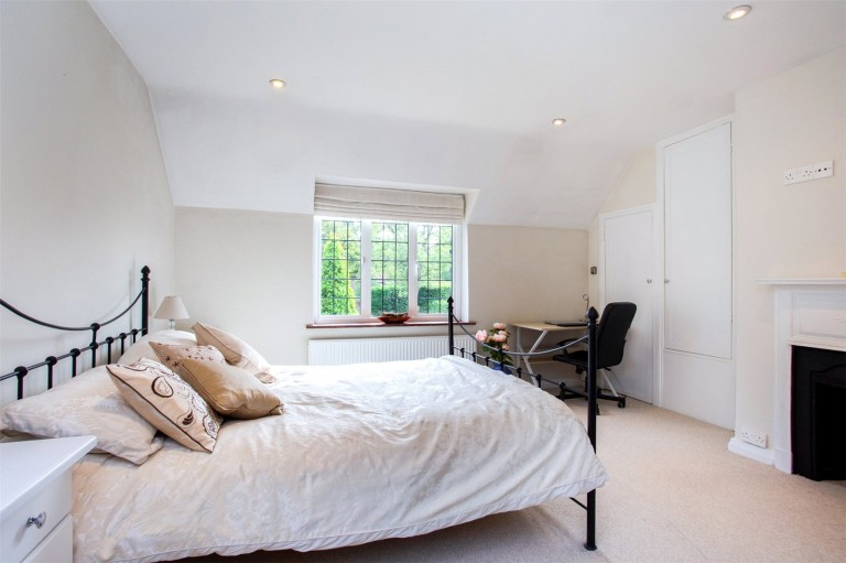 Images for Oak End Way, Woodham, Surrey