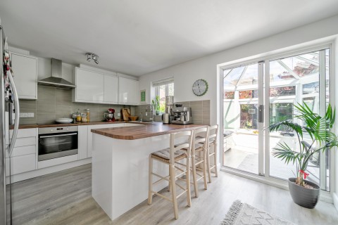 Click the photo for more details of Fernihough Close, Weybridge, Surrey