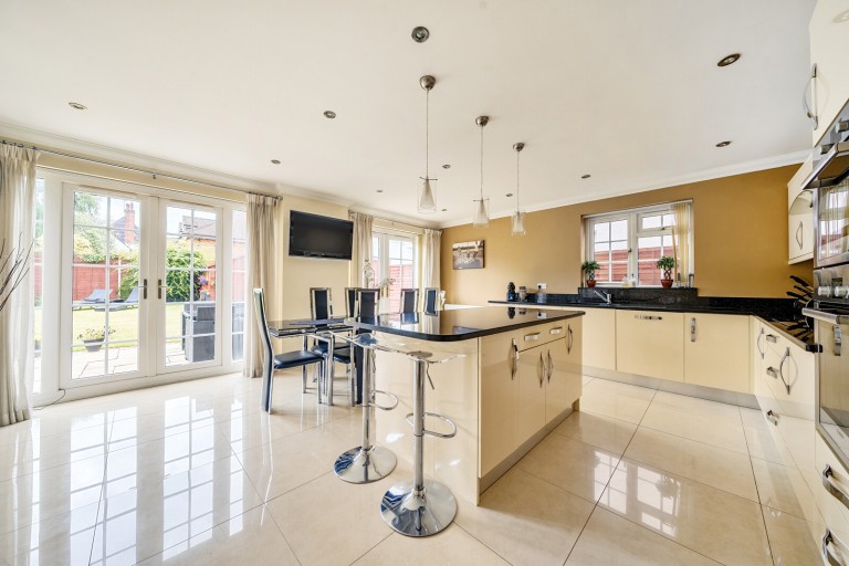 Images for Faris Lane, Woodham, KT15