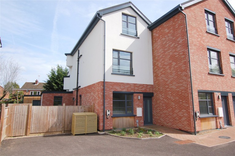 Images for Byfleet Road, New Haw, Surrey