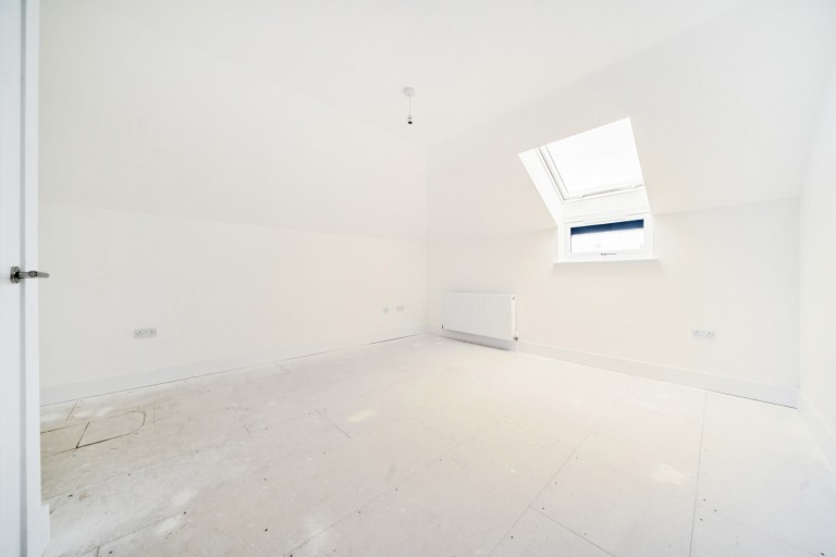 Images for Byfleet Road, New Haw, Surrey