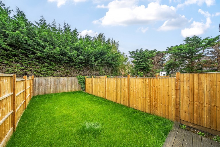 Images for Byfleet Road, New Haw, Surrey