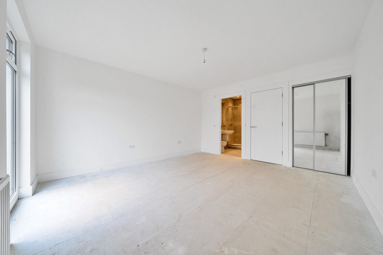 Images for Byfleet Road, New Haw, Surrey