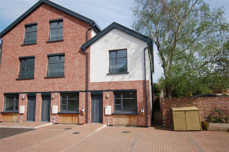 Images for Byfleet Road, New Haw, Surrey
