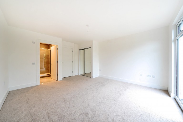 Images for Byfleet Road, New Haw, Surrey